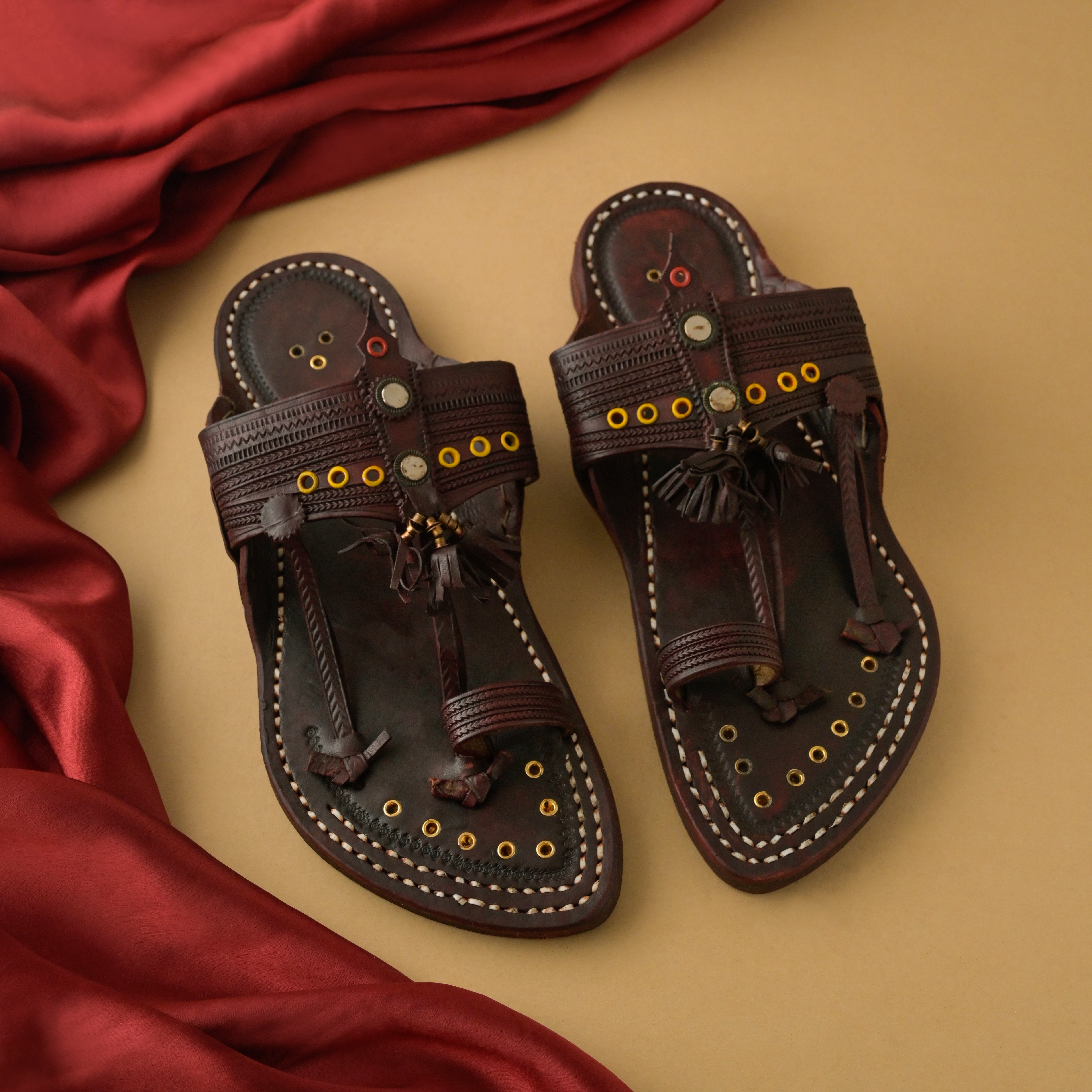 The Emperor's Crown - Men's Kolhapuris