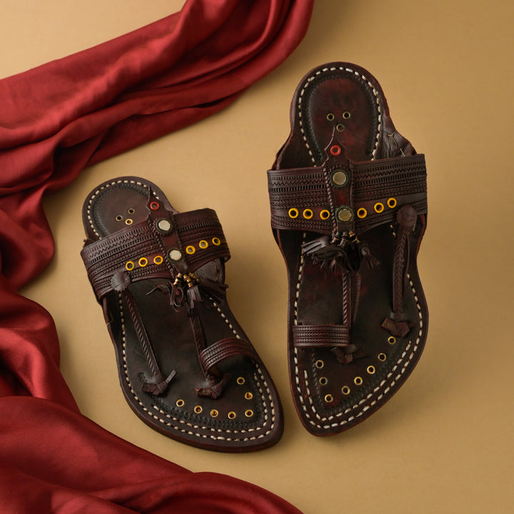 The Emperor's Crown - Men's Kolhapuris