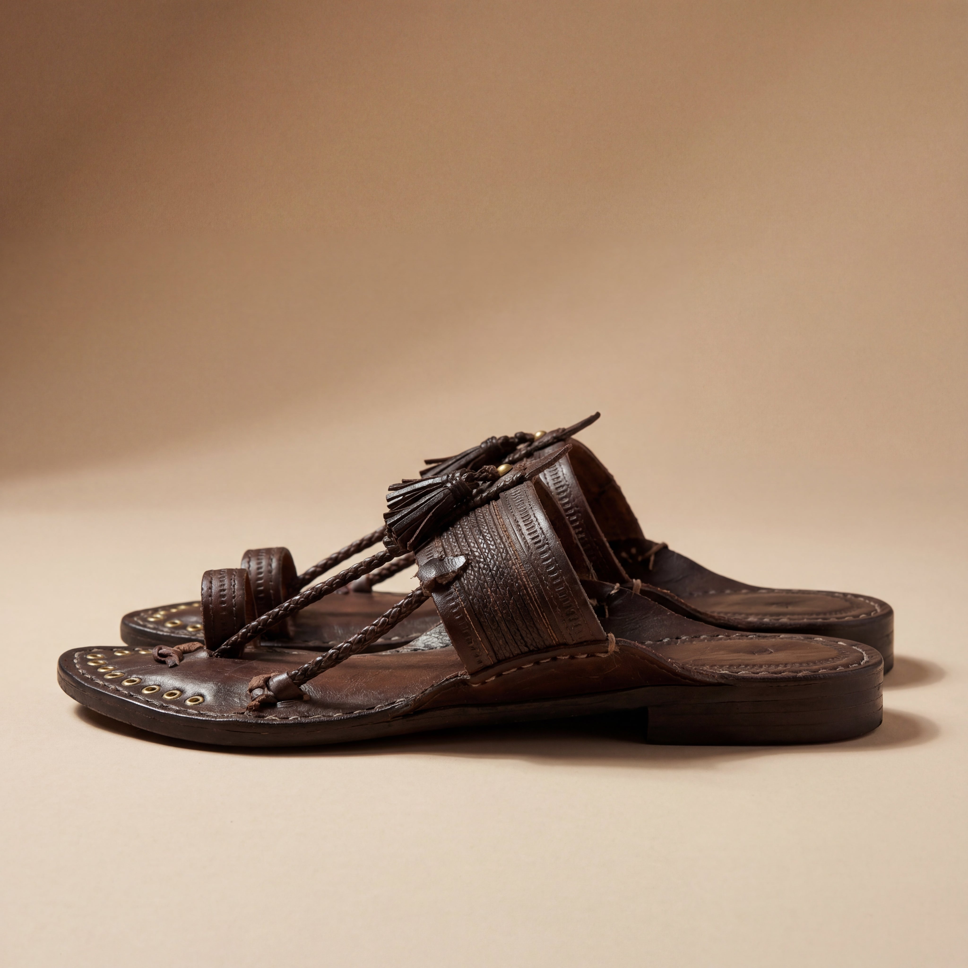 Naad - Men's Kolhapuris | Iconic Sound-Emitting Sole