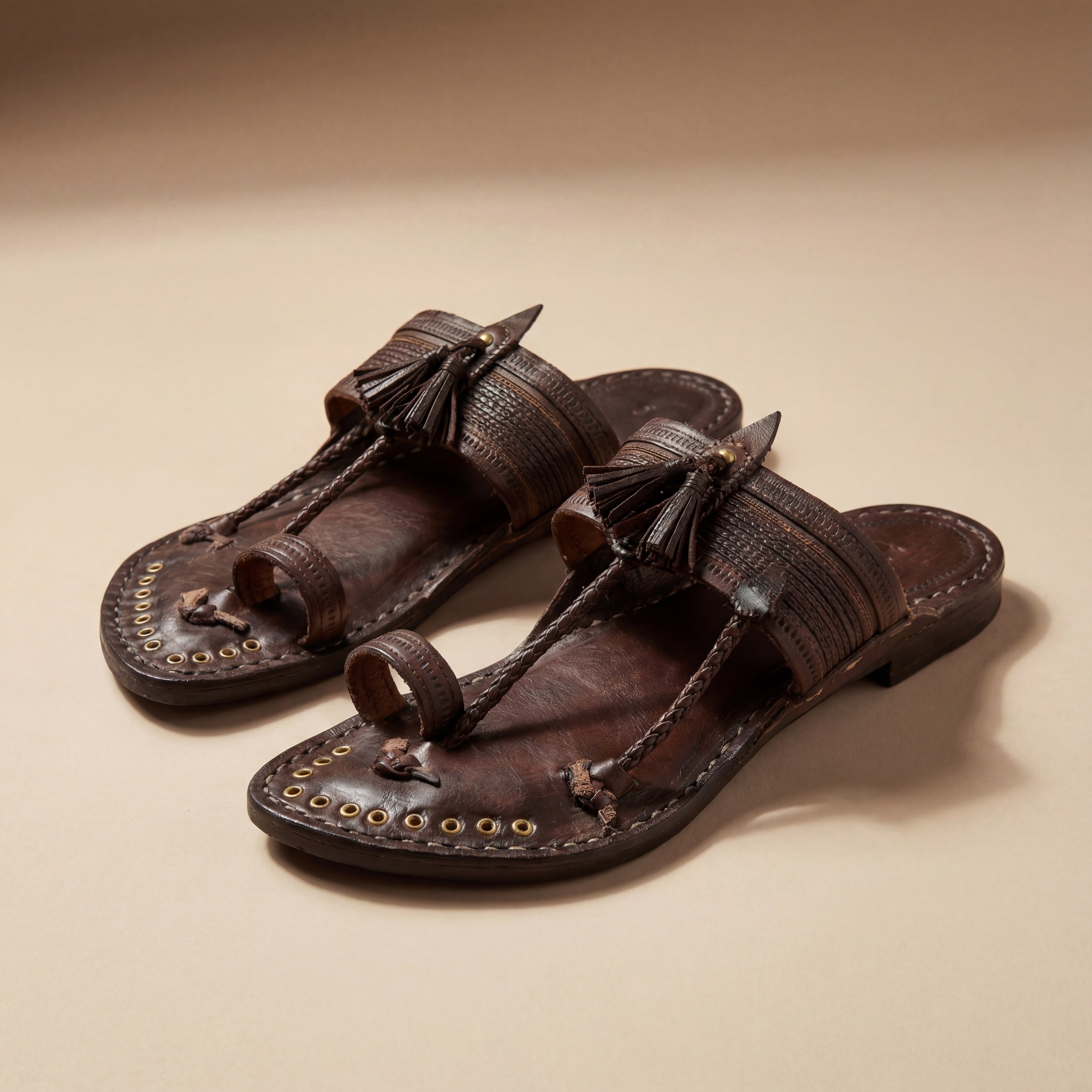 Naad - Men's Kolhapuris | Iconic Sound-Emitting Sole