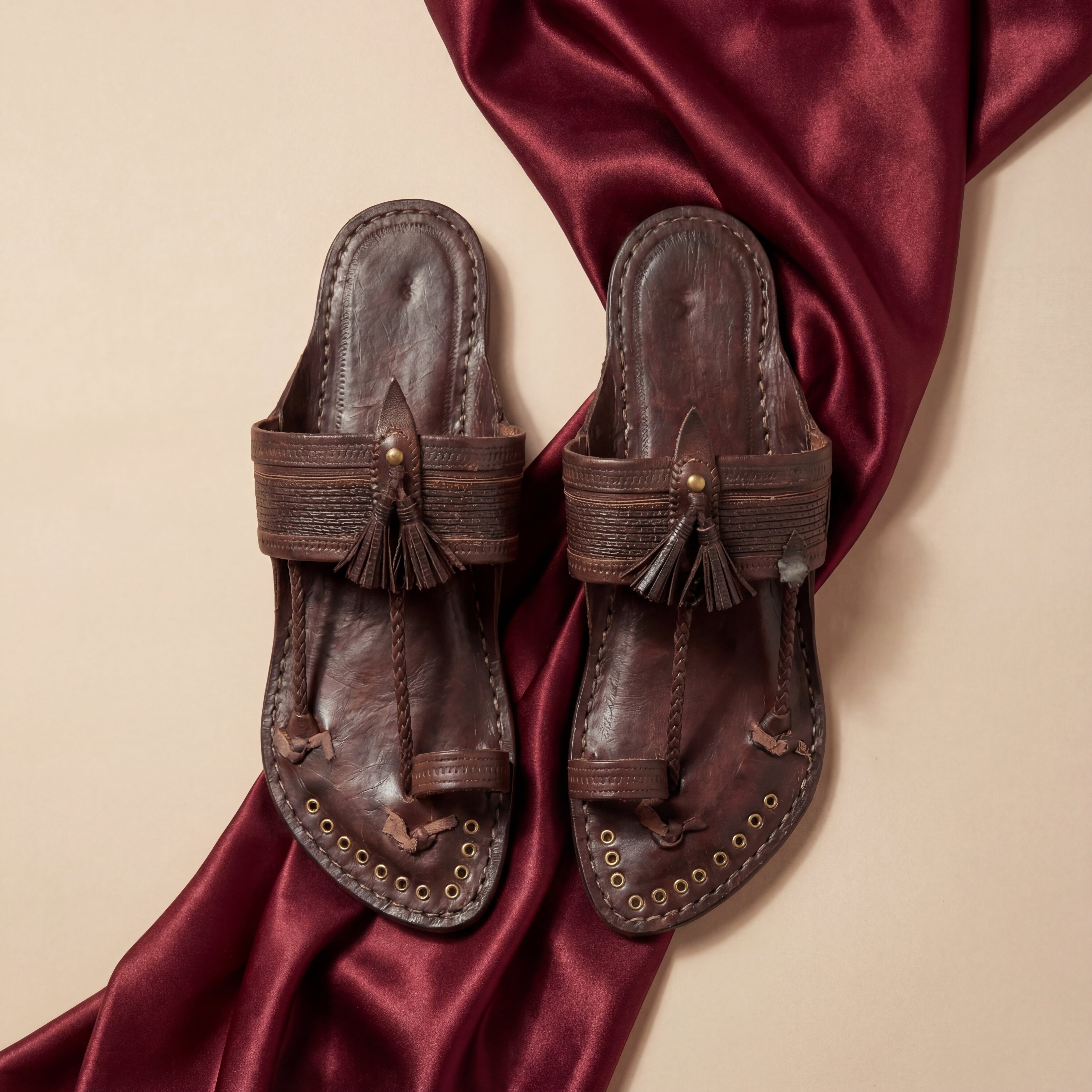 Naad - Men's Kolhapuris | Iconic Sound-Emitting Sole