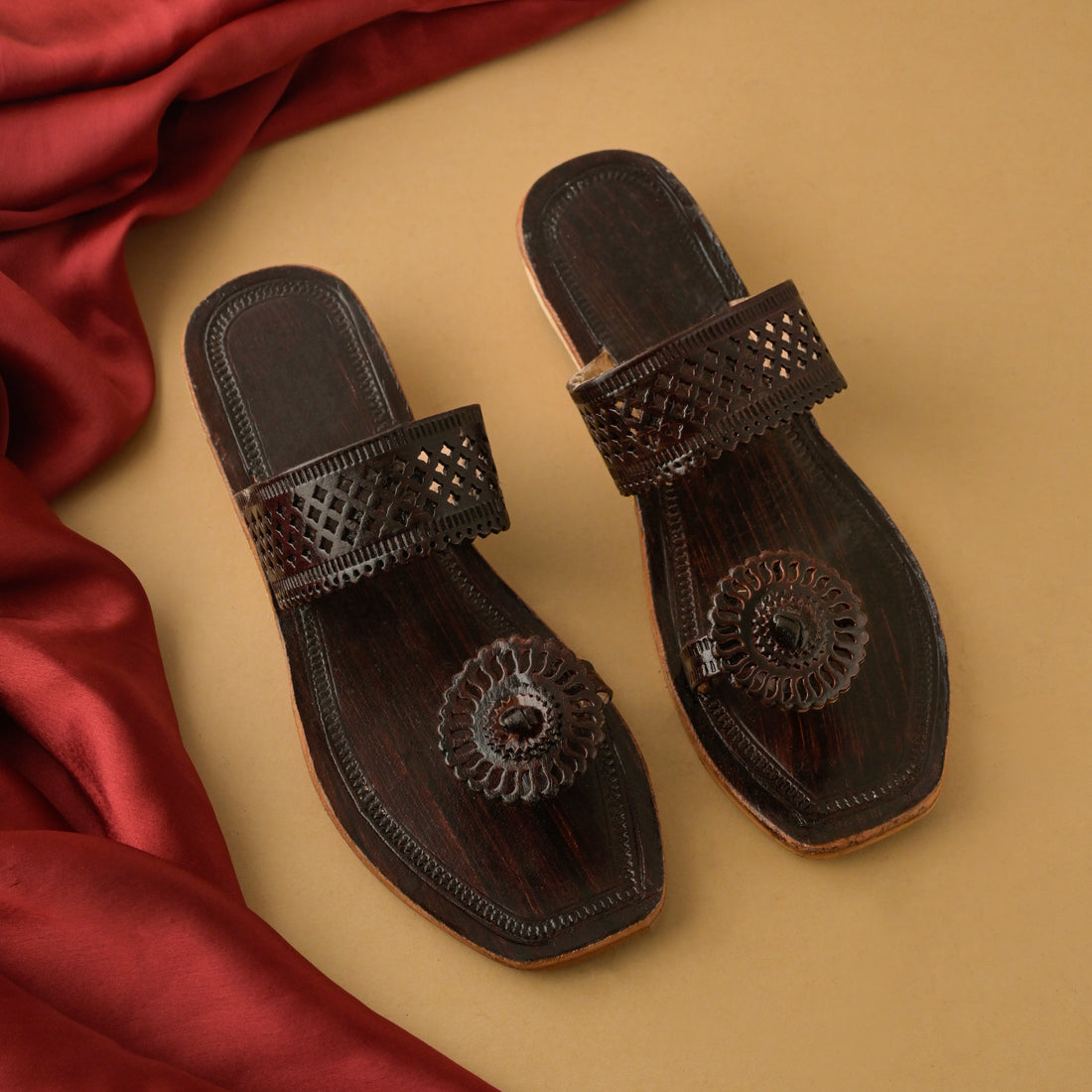 Chakri - Women's Kolhapuris